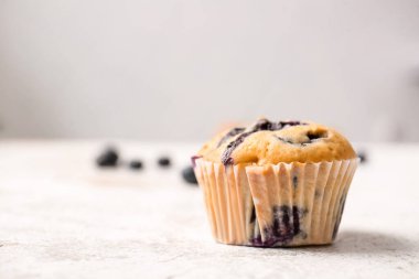 Lezzetli yaban mersinli kek.