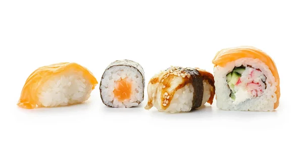 Diversi Sushi Rotoli Sfondo Bianco — Foto Stock