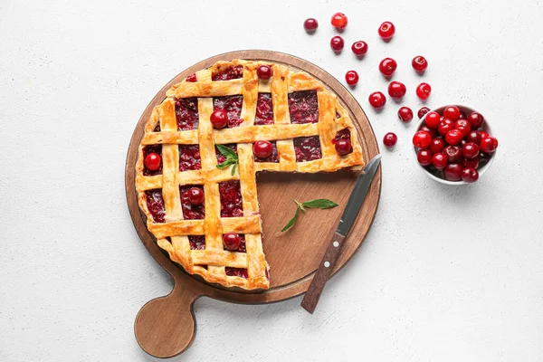 Composition Tasty Cherry Pie Light Background — Stock Photo, Image