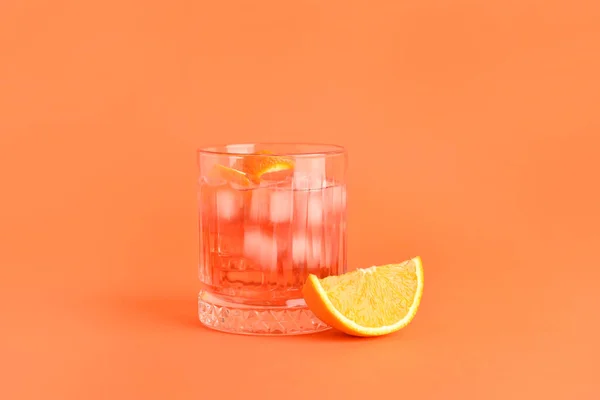 Renkli Nefis Bir Negroni Kokteyli — Stok fotoğraf