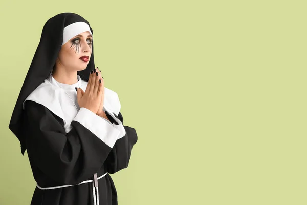 Woman Dressed Halloween Nun Color Background — Stock Photo, Image