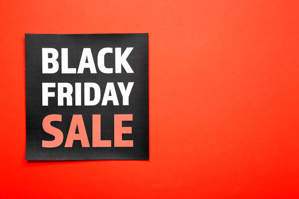 Карточка с текстом Черная пятница Продажа на цветном фоне