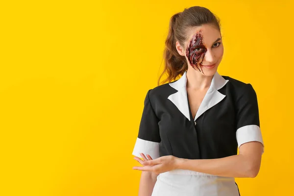 Woman Dressed Halloween Chambermaid Showing Something Color Background — Stock Photo, Image