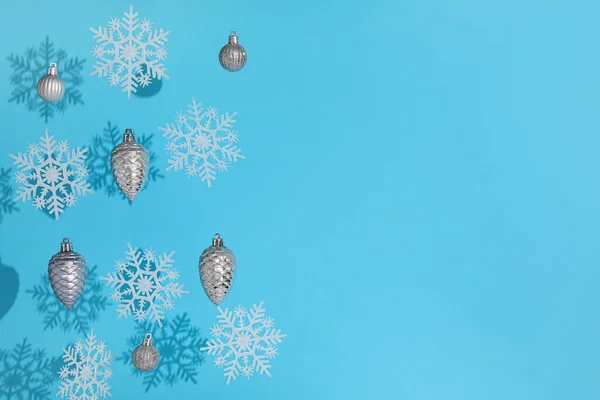 Christmas Balls Snowflakes Blue Background — Stock Photo, Image