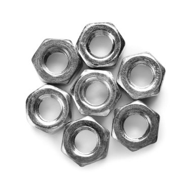 Beyaz arka planda paslanmaz çelik fındık