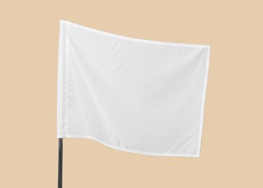 Renk arkaplanında beyaz bayrak