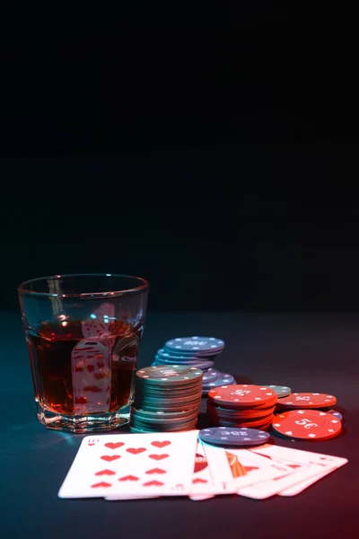 Poker Chips Playing Cards Glass Beverage Dark Background — Stock Photo, Image