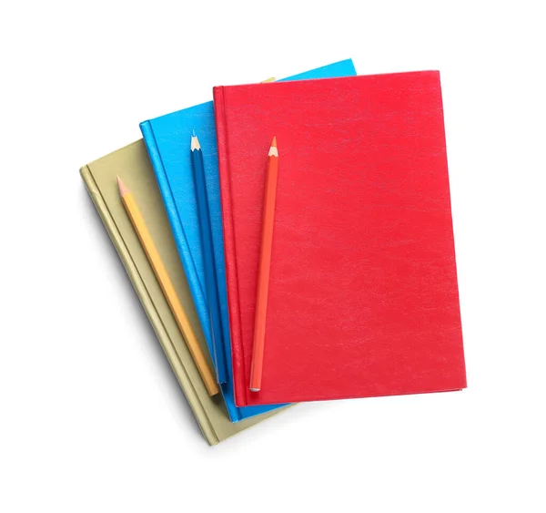 Stapel Van Verschillende Notebooks Potloden Witte Achtergrond — Stockfoto