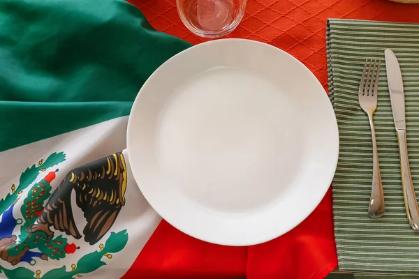 Table Setting Mexican Flag Dining Room — Stock Photo, Image