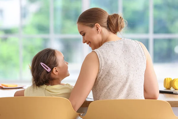 Little Girl Her Mother Doing Lessons Home — Stock Photo, Image