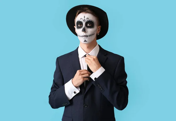 Joven Con Cráneo Pintado Cara Para Día Los Muertos México —  Fotos de Stock