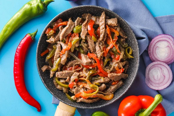 Frying Pan Tasty Fajita Blue Background — Stock Photo, Image