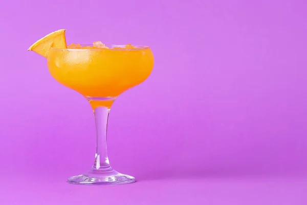 Glas Koude Meloen Cocktail Lila Achtergrond — Stockfoto