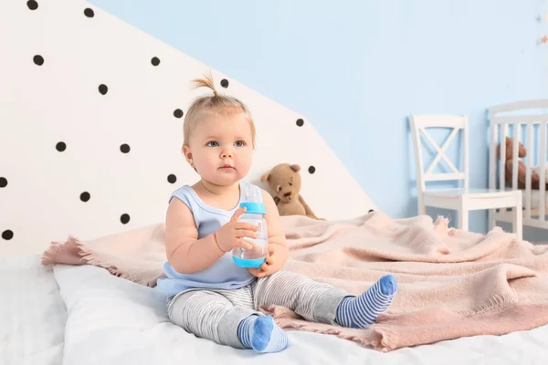 Cute Baby Girl Bottle Water Bedroom — Stock Photo, Image