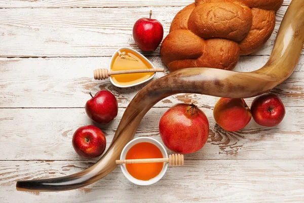 Jelképei Rosh Hashanah Zsidó Újév Fehér Háttér — Stock Fotó