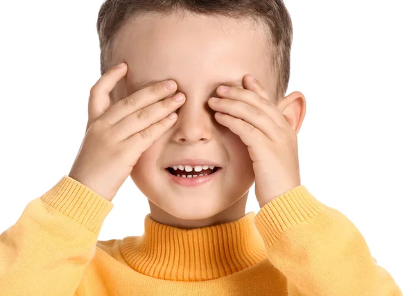 Retrato Lindo Niño Cubriendo Los Ojos Con Sus Manos Sobre — Foto de Stock