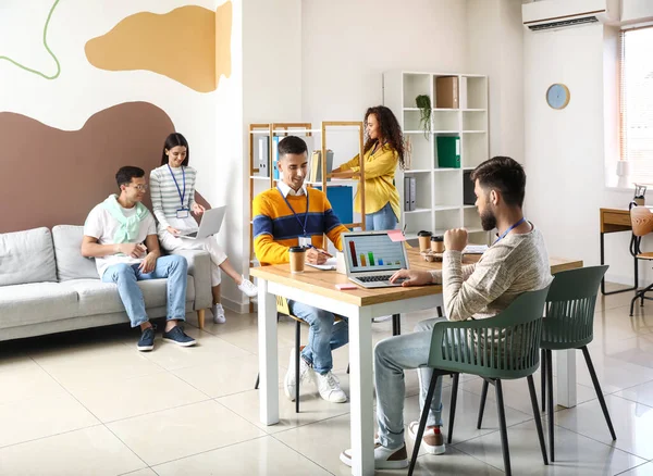 Young Business Workers Office — Stock Photo, Image