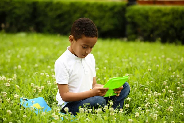 Cute Little Boy Having School Lunch Outdoors — Stock Photo, Image