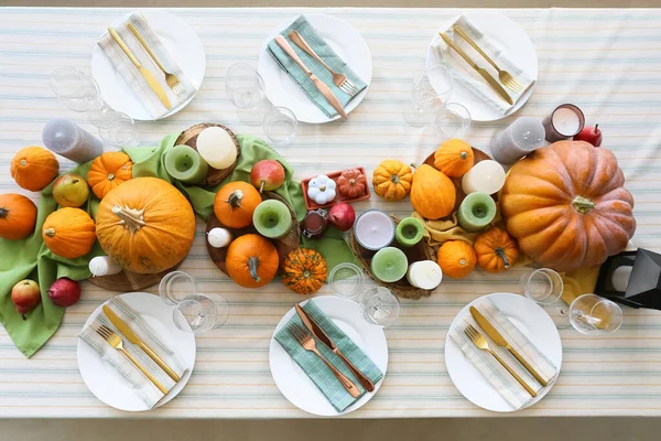 Beautiful Table Setting Fresh Pumpkins Candles Room — Stock Photo, Image