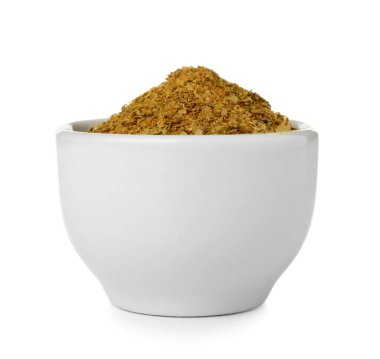 Beyaz arkaplanda aromalı baharat kasesi