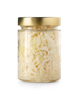 Beyaz arka planda lezzetli lahana turşulu kavanoz.