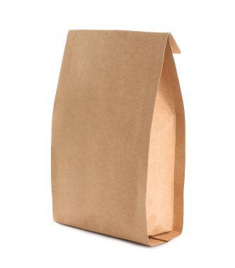 Beyaz arka planda kağıt kahve torbası.