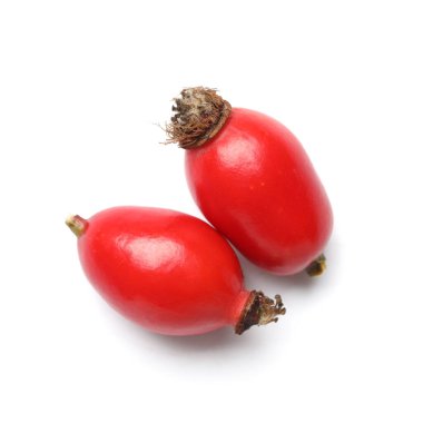 Beyaz arka planda taze gül böğürtlen