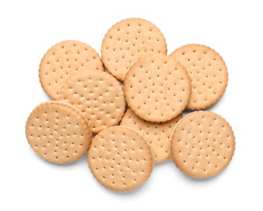 Beyaz arka planda gevrek sandviç bisküvileri