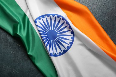 Siyah arkaplanda Hindistan bayrağı