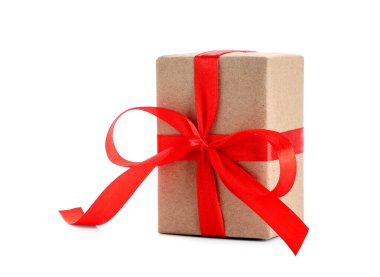 Noel hediye kutusu beyaz zemin üzerine kırmızı kurdele ile