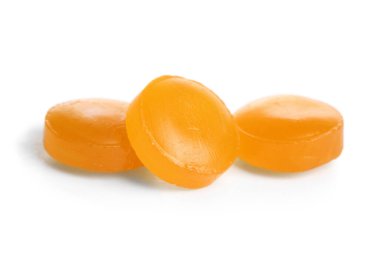 Beyaz zemin üzerinde öksürük damlaları