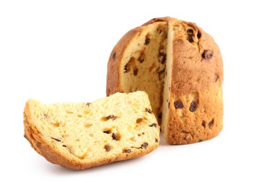 Beyaz arkaplanda leziz Panettone kes