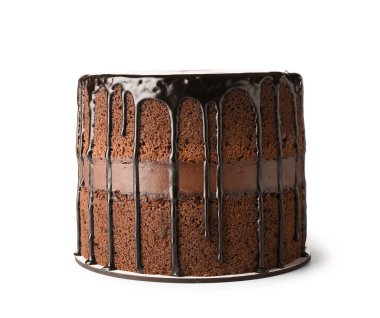 Beyaz arka plan üzerinde izole lezzetli çikolatalı kek