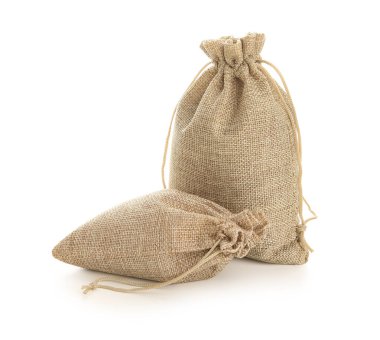 Beyaz arkaplanda tam torbalar izole edildi