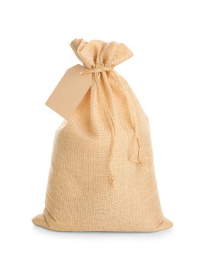 Beyaz arkaplanda boş etiketli tam torba