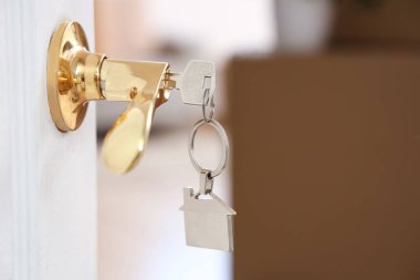 Evden eve anahtarlar, taşınma gününde kilit, kapatma