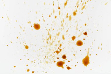 Beyaz arka plan üzerinde Brown kahve lekeleri