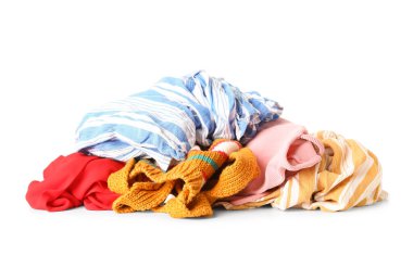 kirli çamaşır Isolated beyaz zemin üzerine yığını