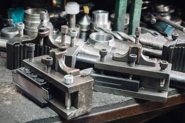 Eski makine alet ekipman