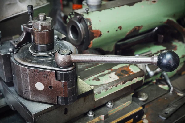 The old machine tool equipment — Stock Photo, Image