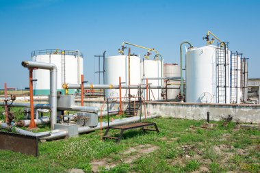 eski sanayi depolama tankı