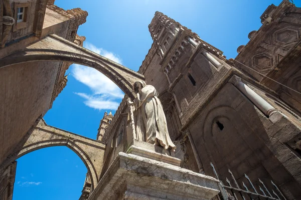 De kathedraal-basiliek van cefalu — Stockfoto