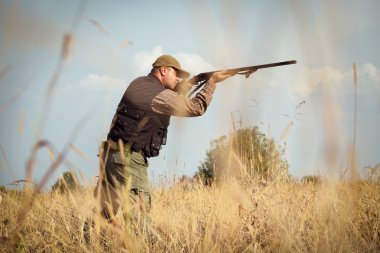 avcı yaban ördeği avına