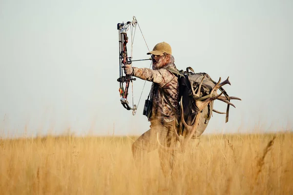 Archery Hunter His Bow Drawn Back Ready Shot — Stock Photo, Image