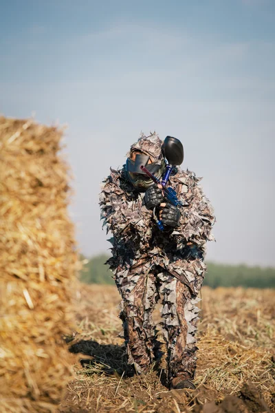 Παίκτης άθλημα του paintball — Φωτογραφία Αρχείου