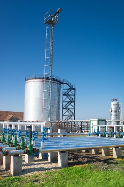 petrol ve gaz işleme tesisi