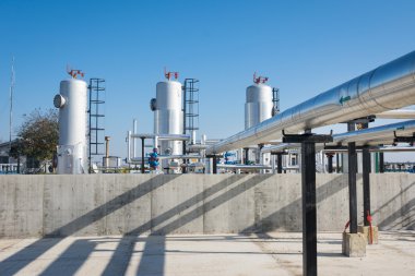 petrol ve gaz işleme tesisi