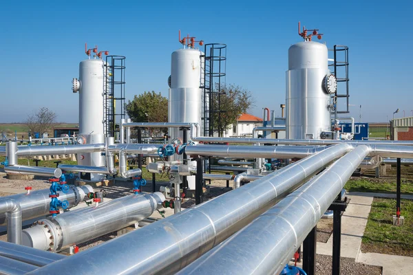 Oil and gas processing plant — Stock Photo, Image