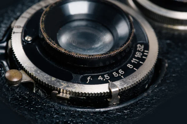 Eine Retro-Kameralinse in Nahaufnahme — Stockfoto