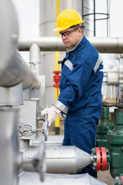 Gas produktion operatör — Stockfoto